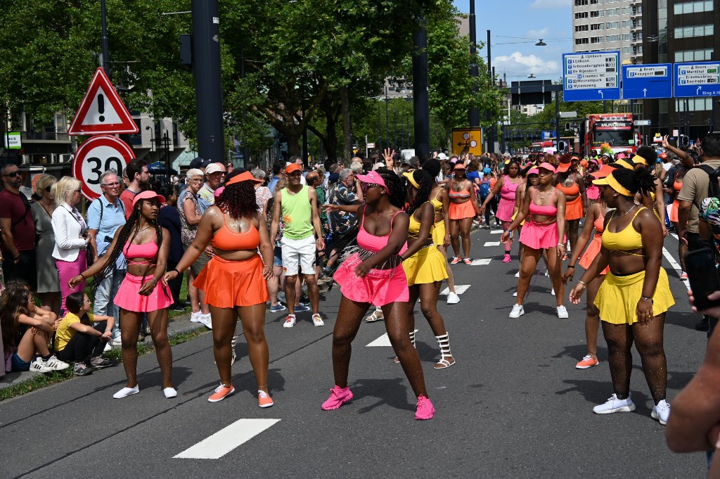 ../Images/Zomercarnaval 2024 108.jpg